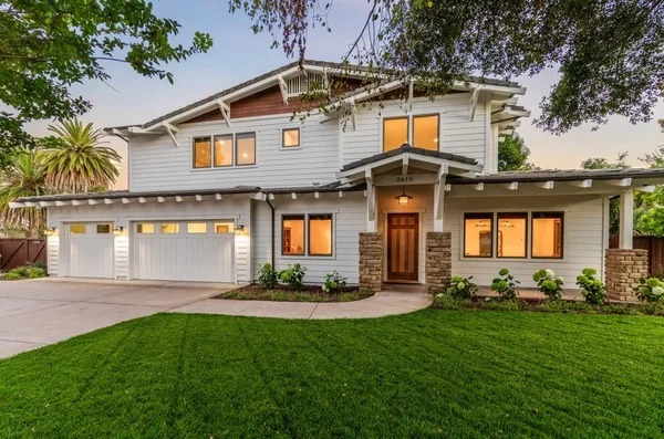 3410-3420 Manzana Street