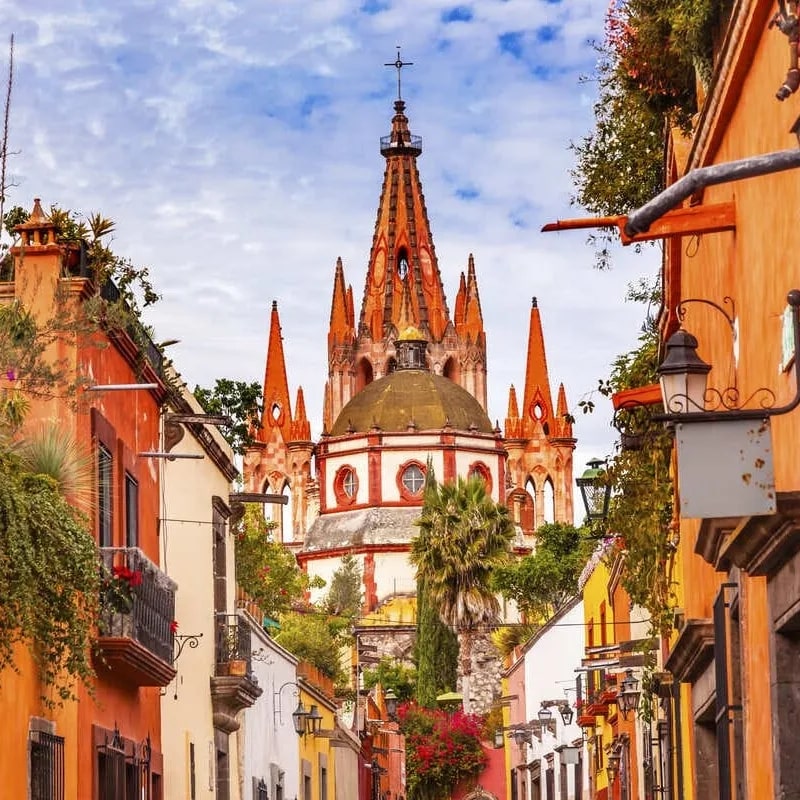 This Beautiful Colonial City In ...