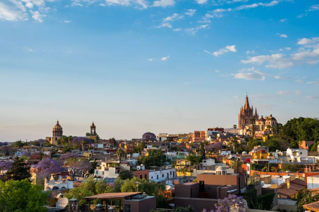 San Miguel de Allende Travel Gui...