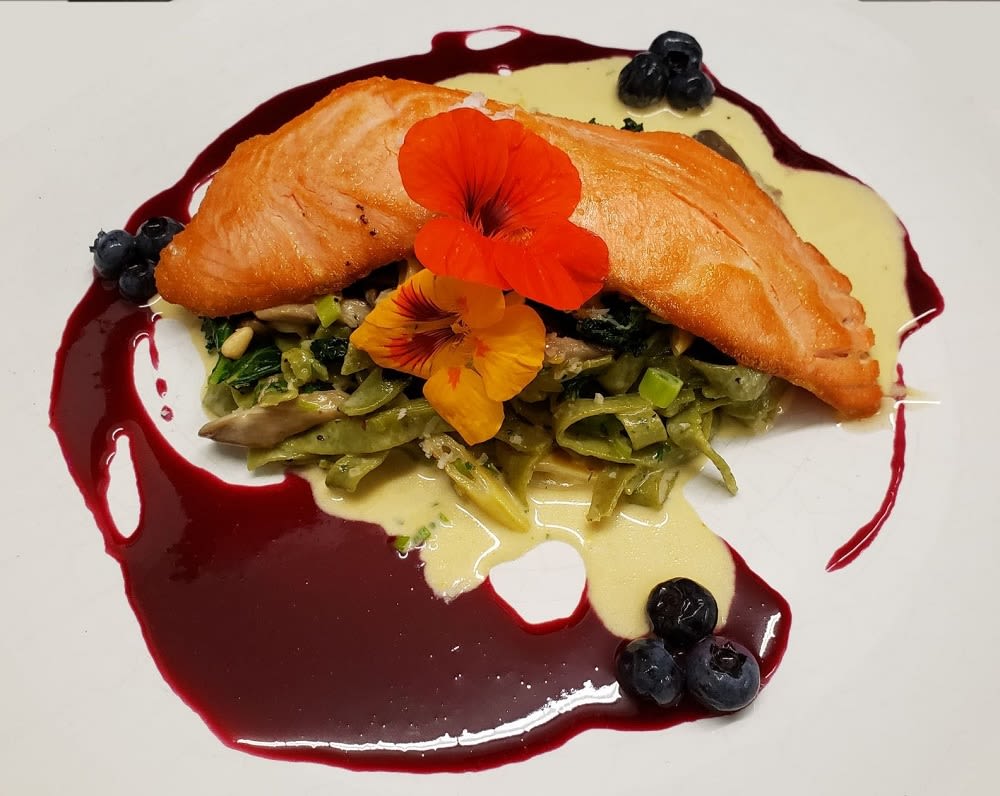 7 Amazing Local Seafood Restaurants on Whidbey Island