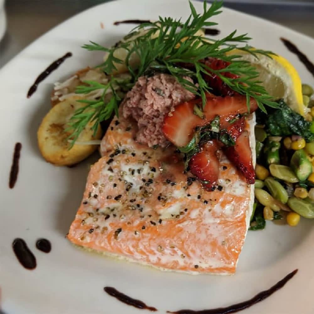 7 Amazing Local Seafood Restaurants on Whidbey Island