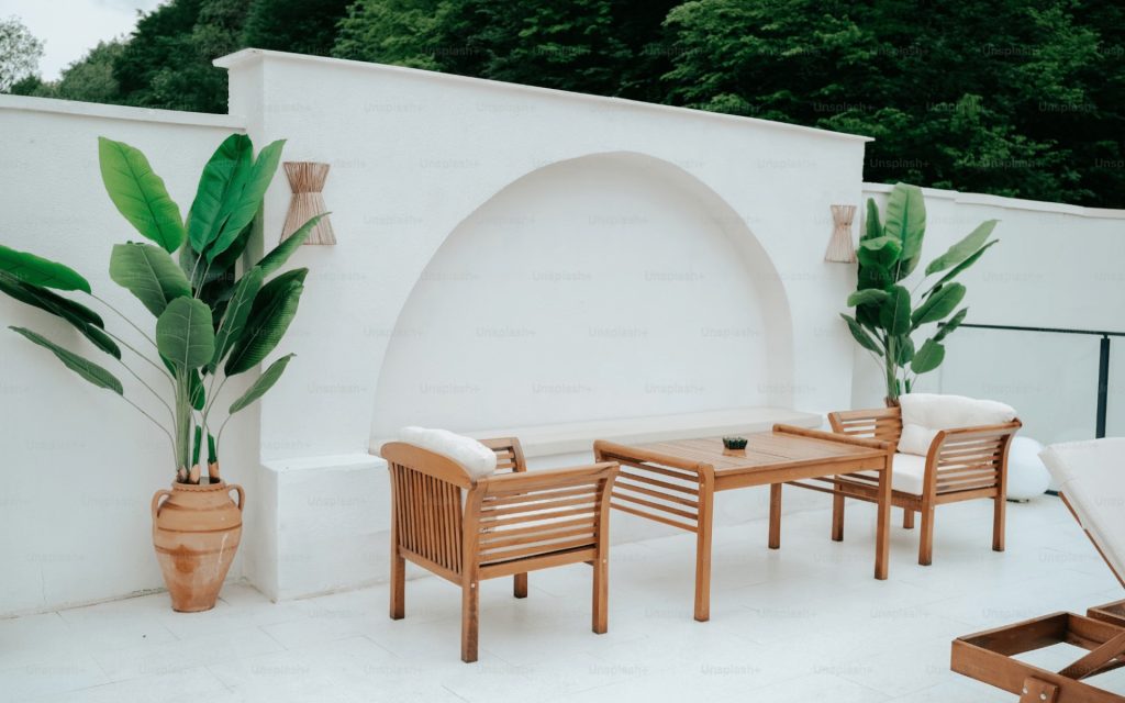 Home Decor and Furniture Stores in Tequesta FL