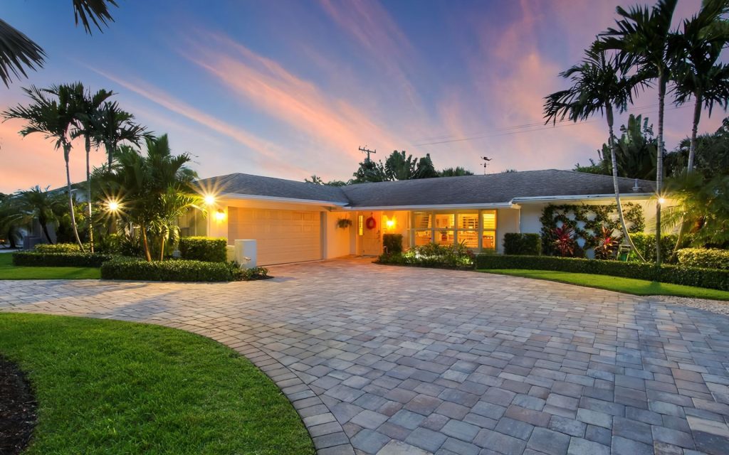 Buying a Home in Tequesta, FL