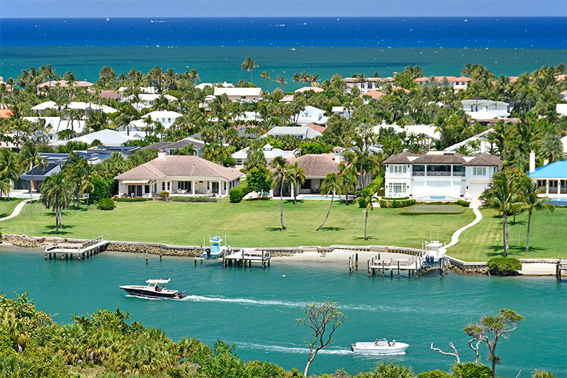 Maximizing your home’s waterfront premium: Dock, water access, and value in Jupiter