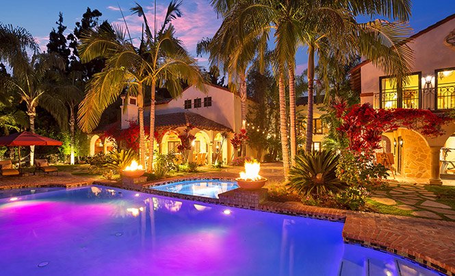 Spotlight: Villa Capistrano