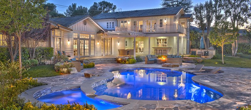 LA Times: New Warrior Nick Young sells his Tarzana home, shoe house