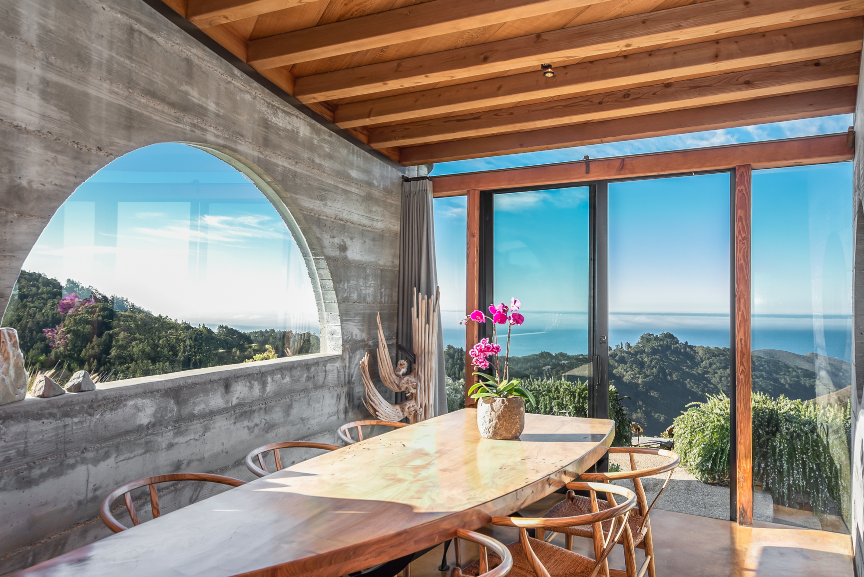 Scenic Big Sur retreat asks $4.9M