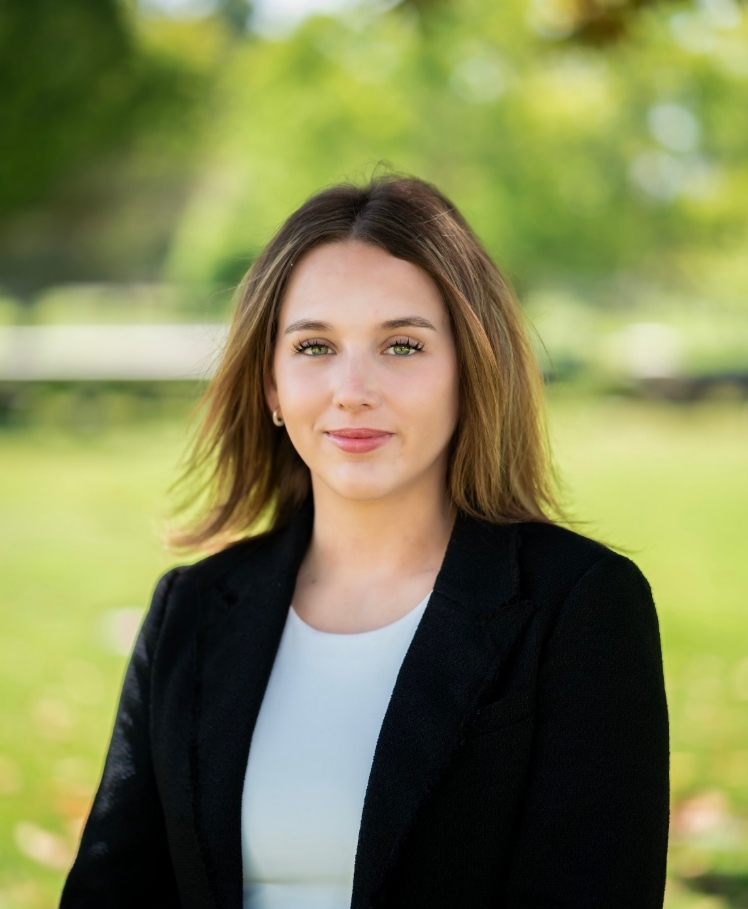 Agent - Vanessa  Metzger
