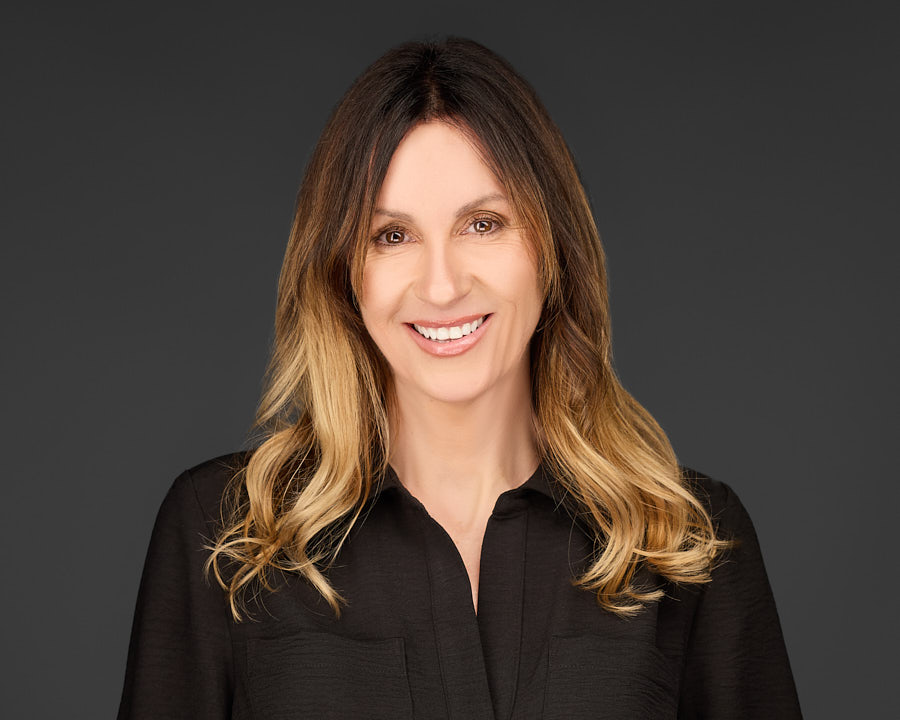 Agent - Traci Frost