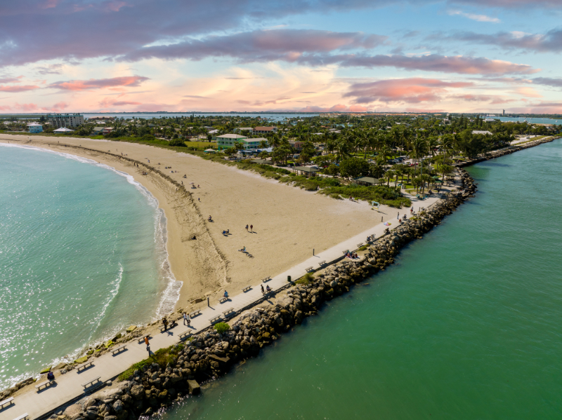 Harbour Beach Waterfront Luxury Homes