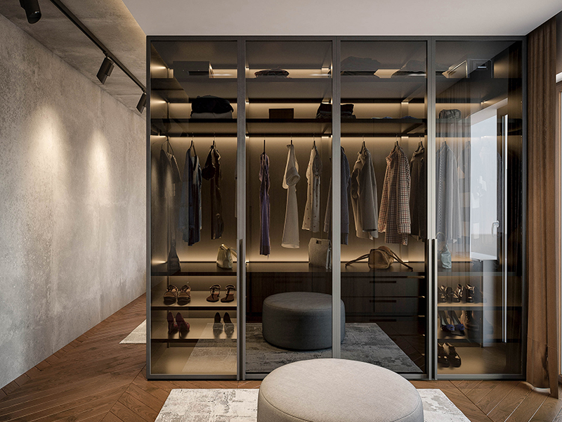 fort lauderdale luxury home with high-end walk in closet