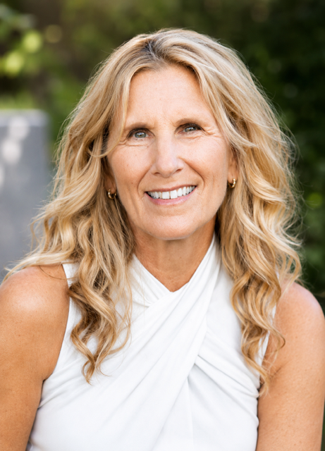 Laurie  Kasperbauer