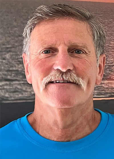 Elliott  Cyr