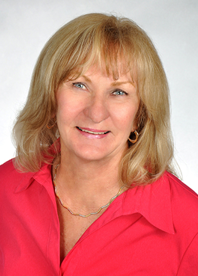 Pat  Holmes