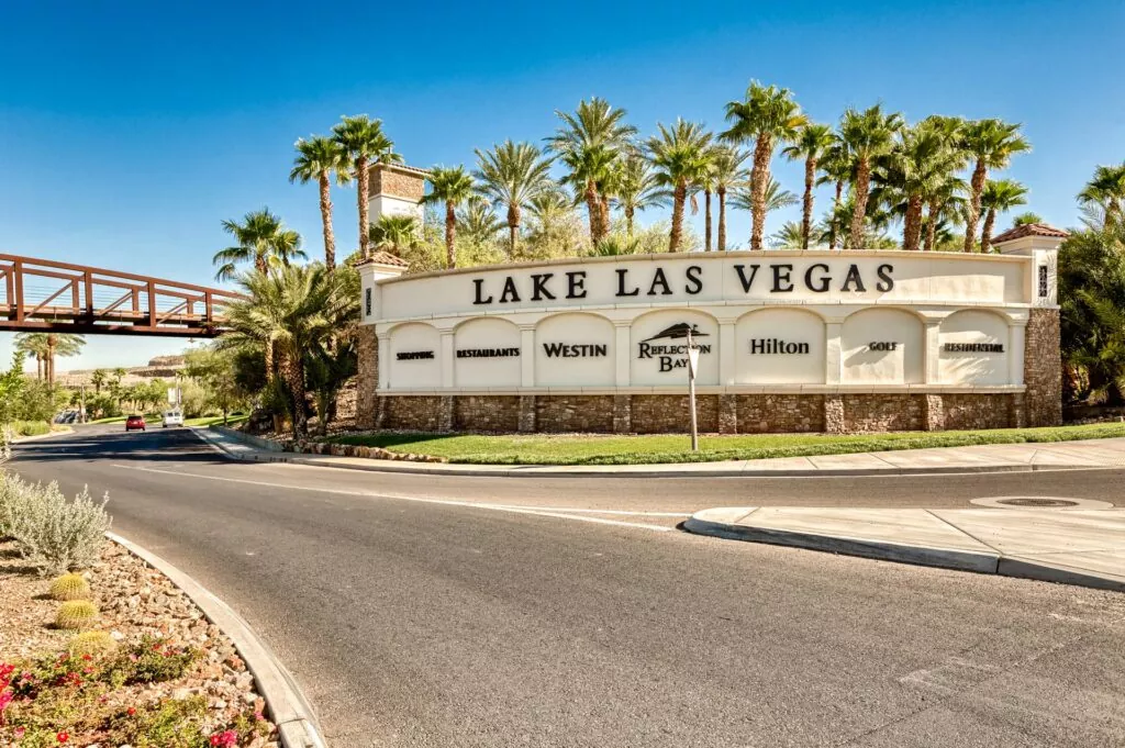 COMMUNITY SPOTLIGHT :  Lake Las Vegas: Peaceful Living Built Around a True Sense of Community