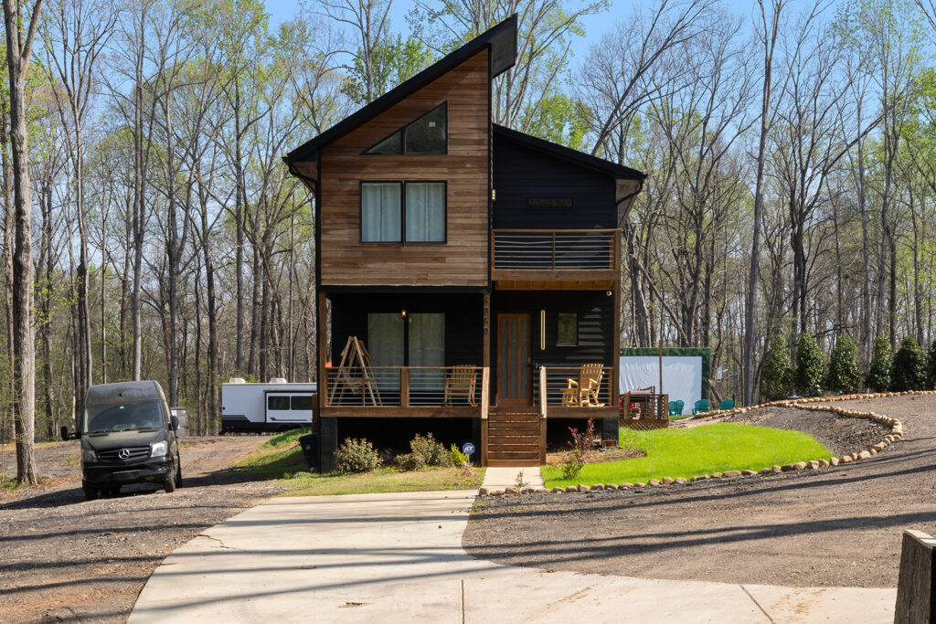 18 Bedrooms – Multi-Home Compound