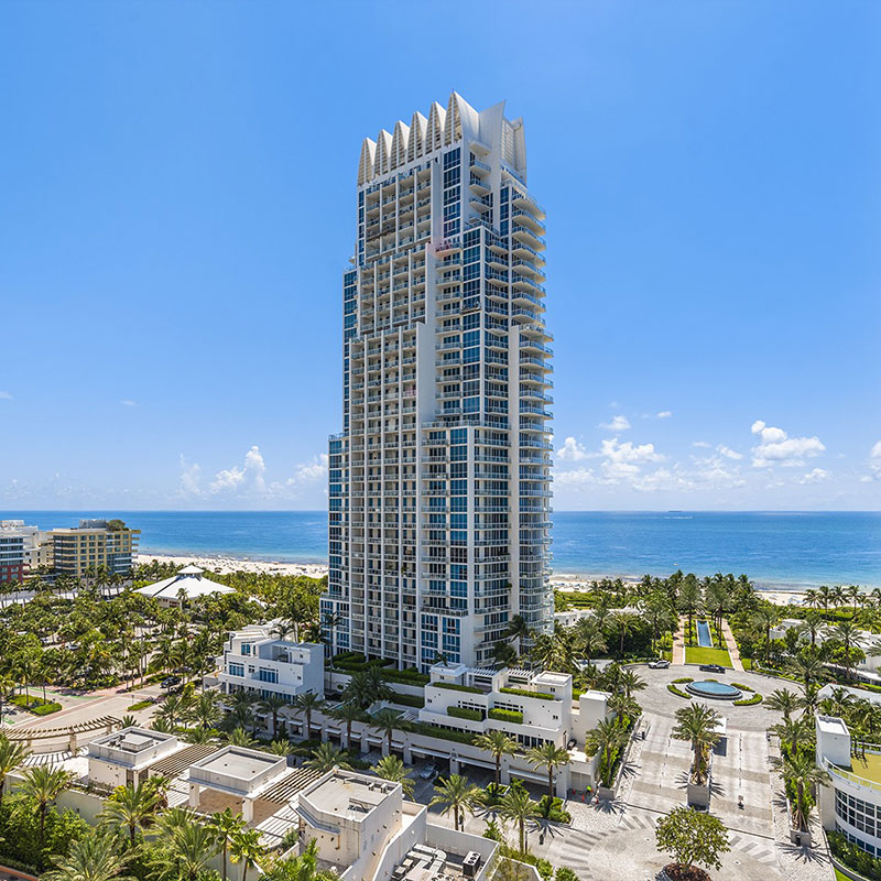 Continuum North Tower Photo