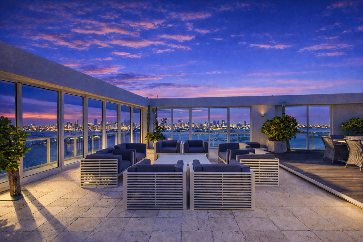 ICON South Beach PH1 Rooftop Saltwater Pool