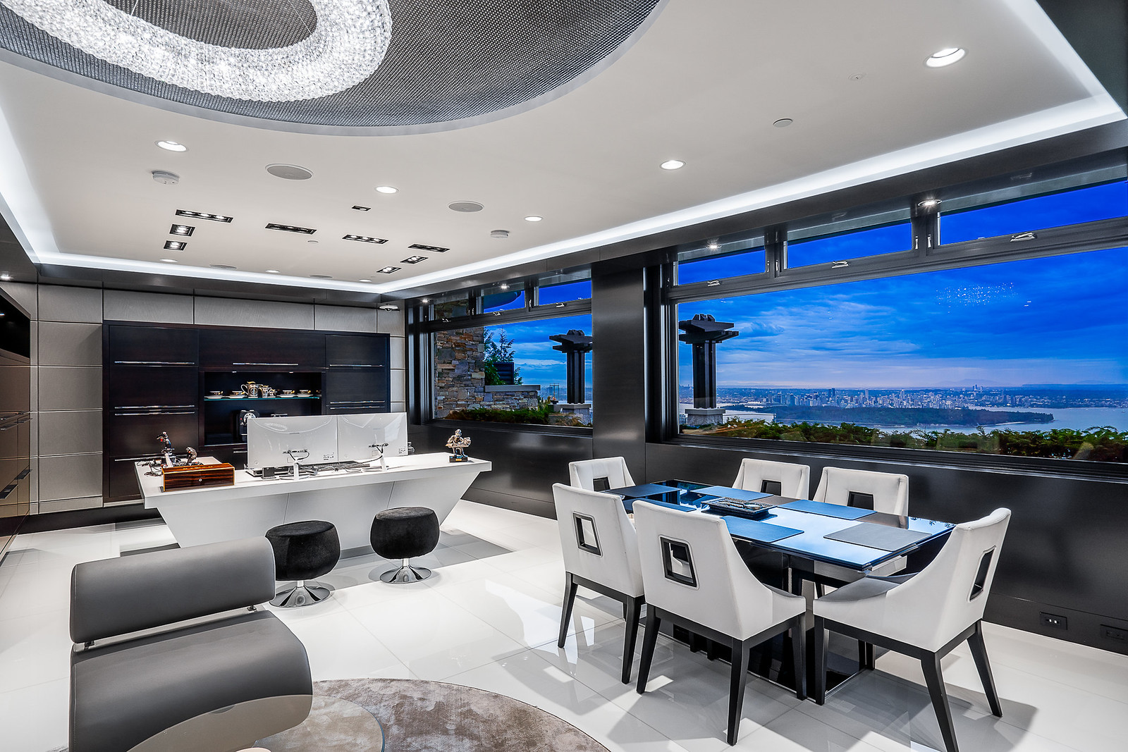 Listing Image #10