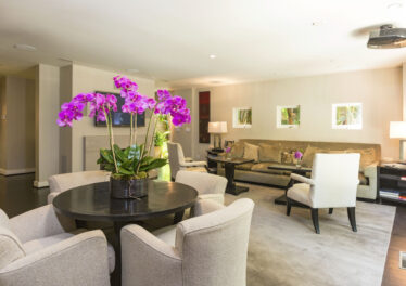 2115 Benedict Canyon Dr