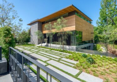 527 N Palm Dr, Beverly Hills, CA