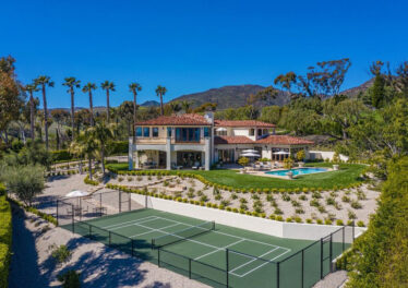 6420 Delaplane Drive