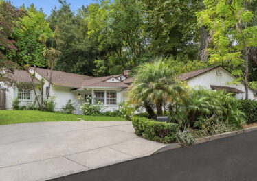 8418 Lookout Mountain Ave