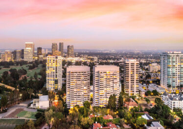 875 Comstock Ave #2C