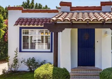 937 N Crescent Heights