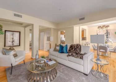 320 S Williaman Dr. #204