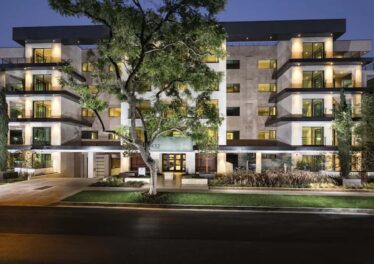 432 N Oakhurst Dr #303