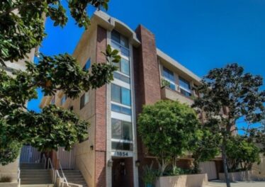 1854 S Beverly Glen Blvd #402
