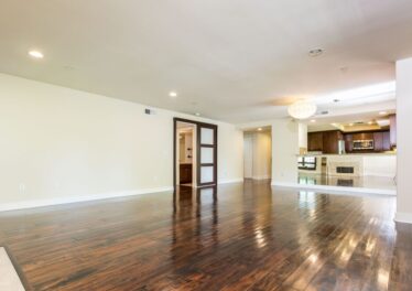 7249 FRANKLIN AVE #201