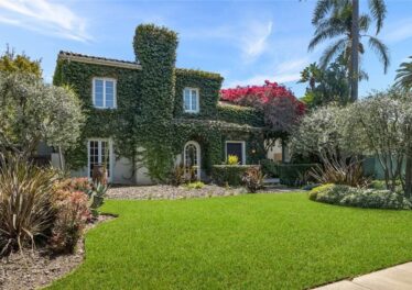 1680  S Victoria Ave