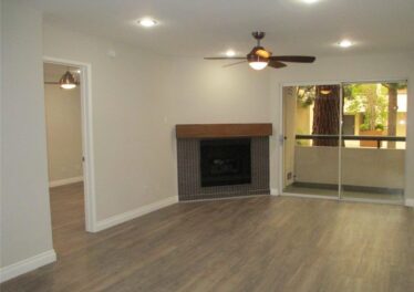 21500 Burbank Blvd #118