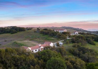 42150 Calle De Mucho