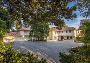 1218 Benedict Canyon Dr 