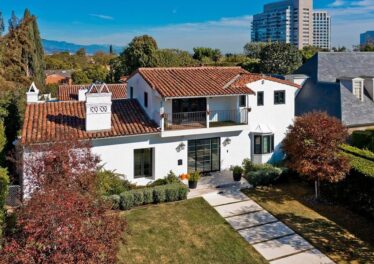 800 S Beverly Glen Blvd