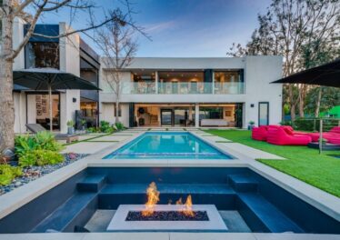 7435 Woodrow Wilson Dr