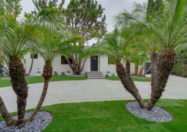 3915 Coldwater Canyon Ave