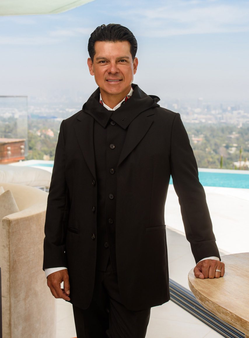 Agent - Angel Salvador