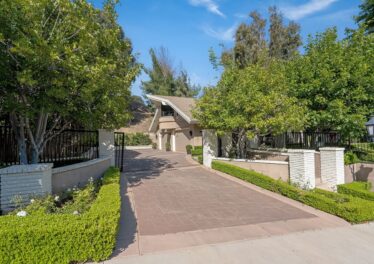 16101 Valley Meadow Pl