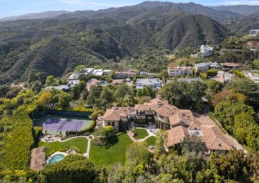 1550 Amalfi Drive