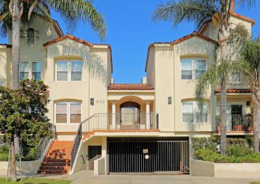 640 N Sweetzer Ave #8