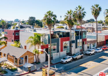 1320 Abbot Kinney Blvd