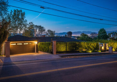 14585 Valley Vista Blvd