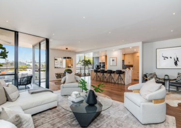 211 S Spalding Dr #N305