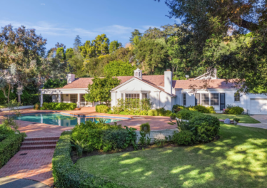 2130 Mandeville Canyon Rd