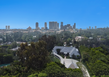 1150 Shadow Hill Way