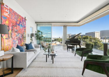 8899 Beverly Blvd #5D